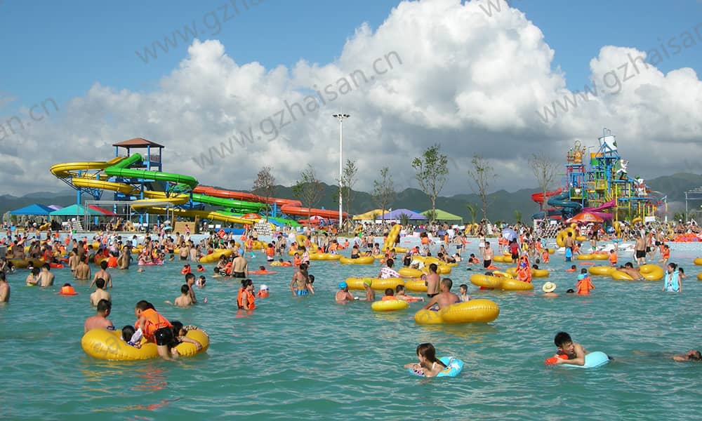 浙江宁波东钱湖水上乐园螺旋组合滑道、造浪池