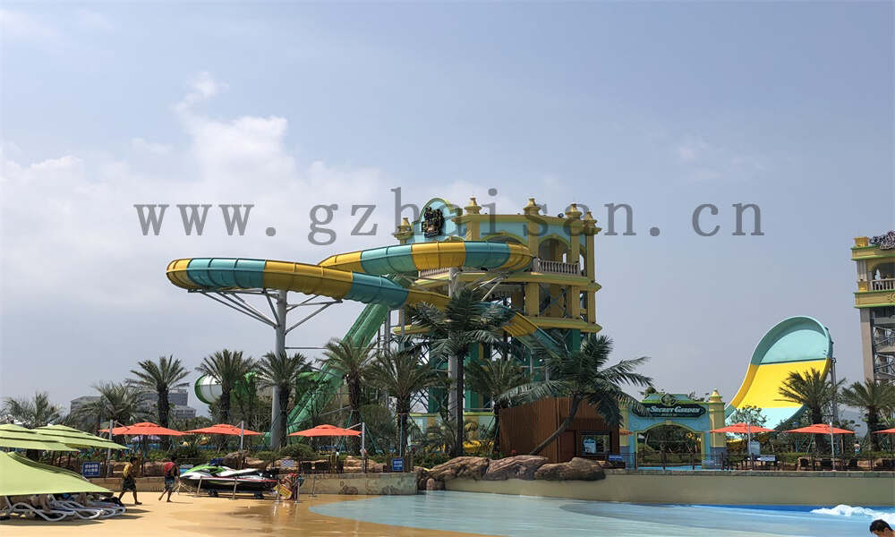 水上乐园的滑梯叫什么名字