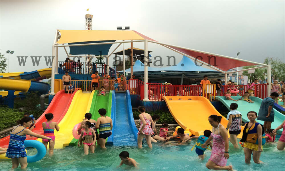 定制水上乐园设备需要考虑哪些因素？