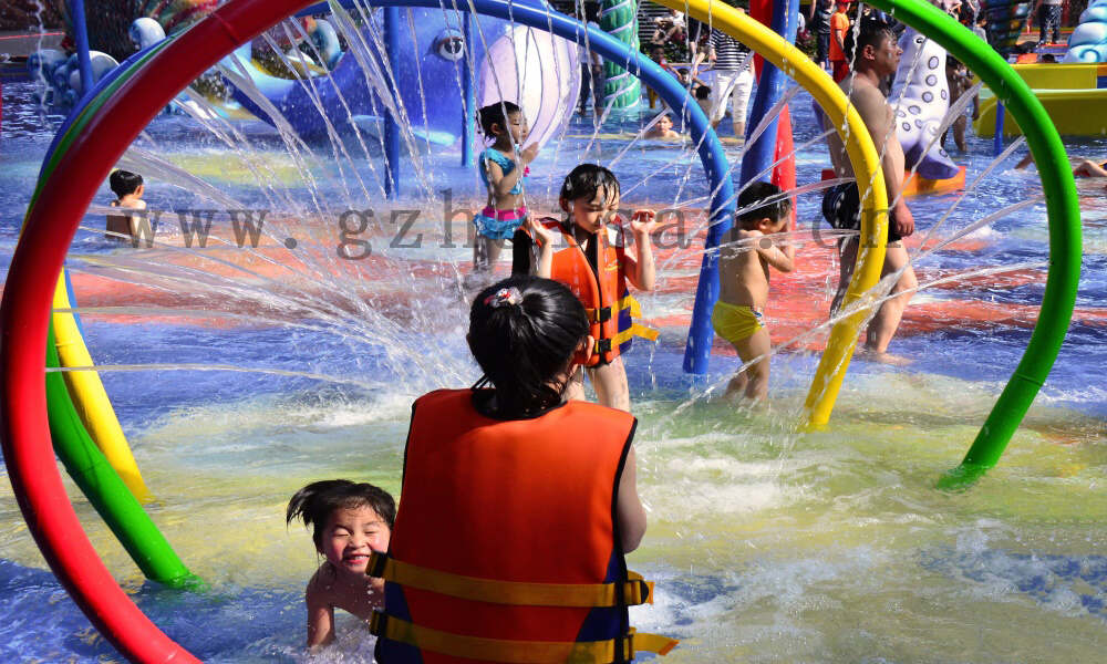 水上乐园的水上滑梯水娱乐设备有哪些创新？